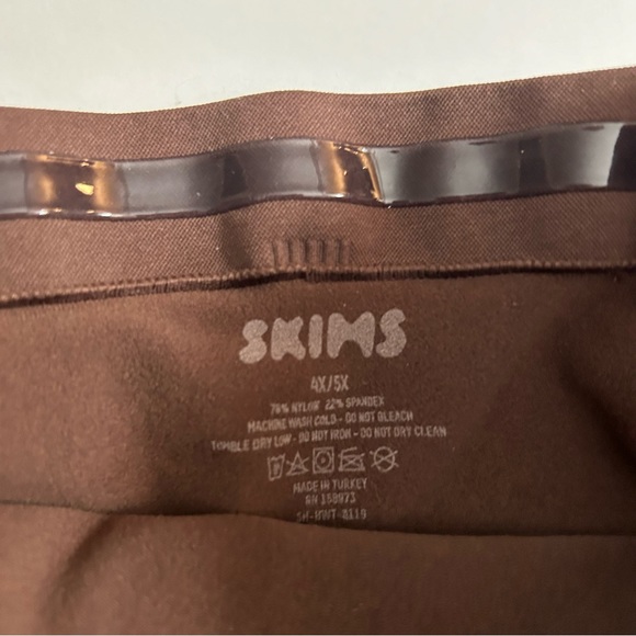 Skims Seamless Sculpt High Waist Thong Size 4X/5X in Color Cocoa - Picture 5 of 7